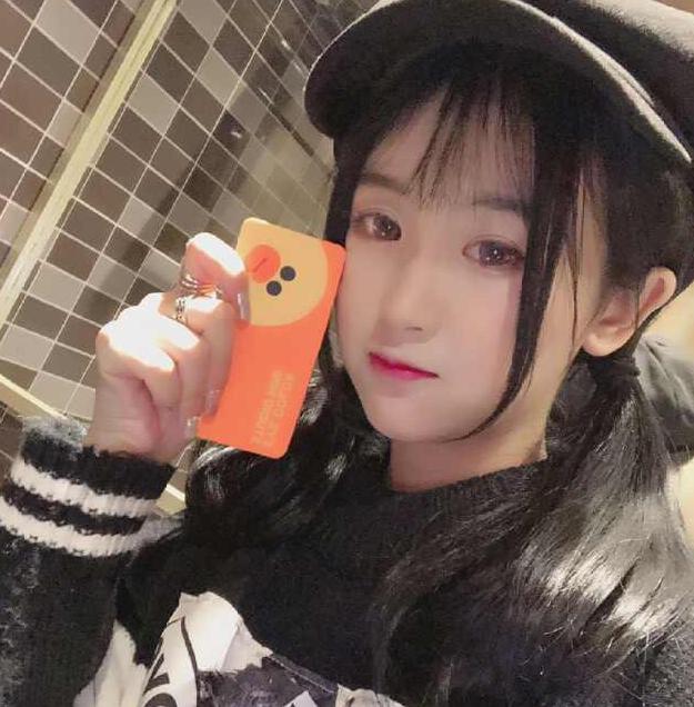 杨清柠的快手小号打造经验